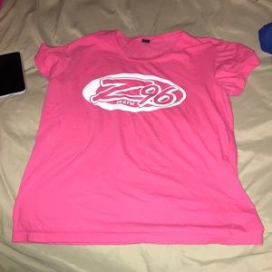 Pink tshirt